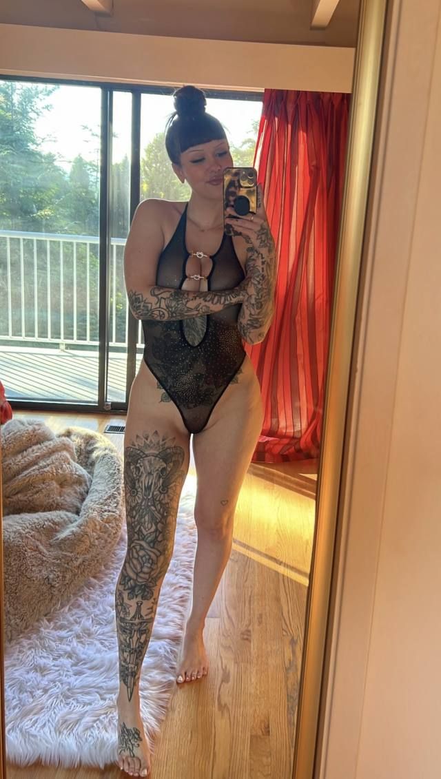 I’M AVAILABLE TONIGHT FOR HOOKUP. I DO MEETUPS , MASSAGES , SELL ALL KINDS OF DRUGS, PILLS AND WEED!!! - Image 2